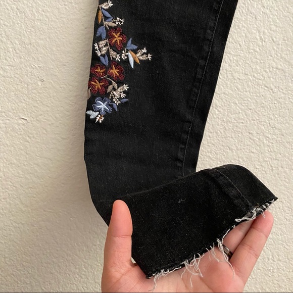NWT Mossimo sz:6 Black Embroidered Mid-Rise Skinny - Picture 4 of 9